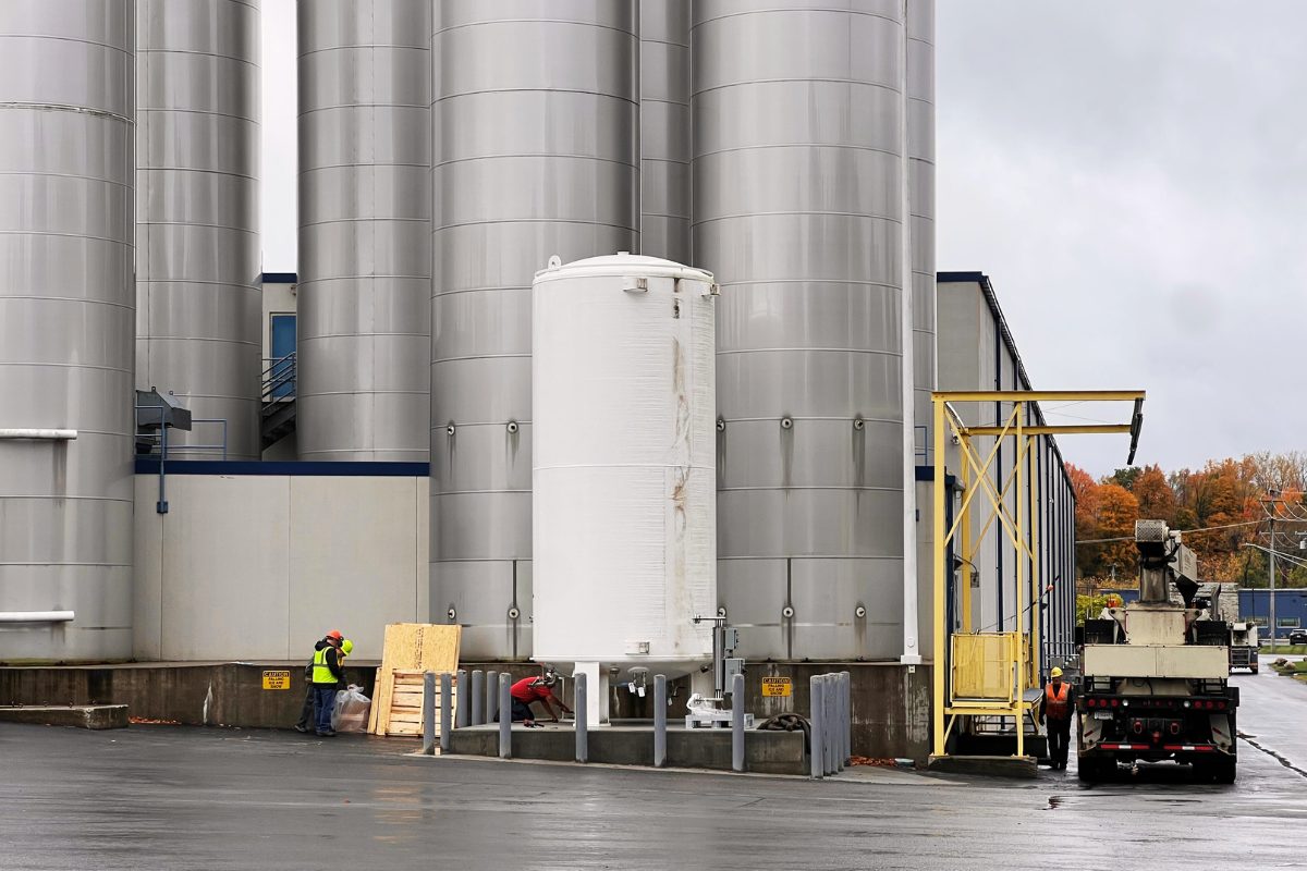 Bulk vs. Cylinder Gas Supply: Which Is Right for You?